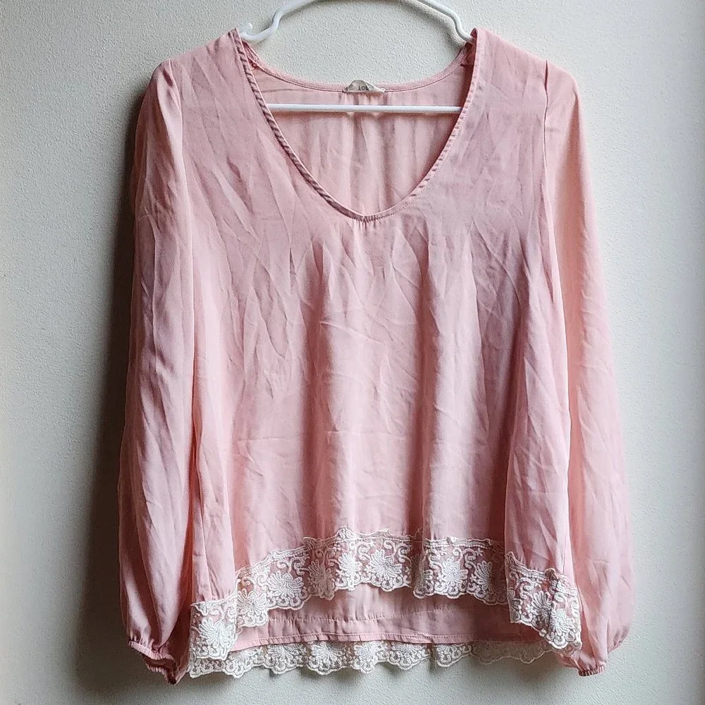 Tobi Pink Open Sleeve Lace Blouse Size Medium